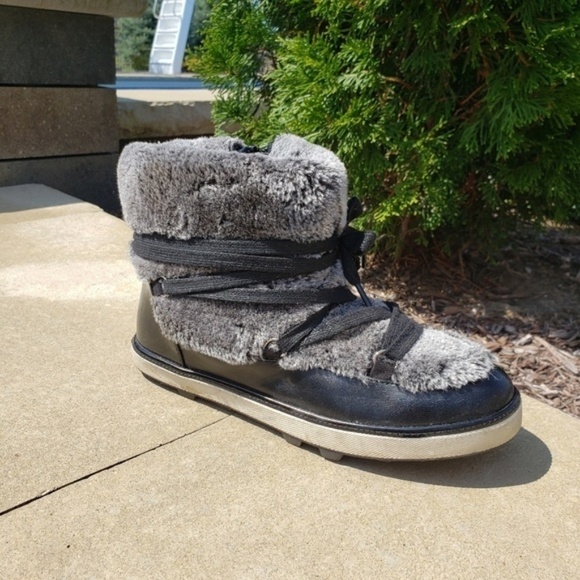 Stuart Weitzman Ariana Snow Boot Gray/Black 4 - Picture 1 of 7